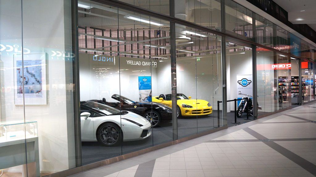 Kauppakeskusseinät Axe-Tech